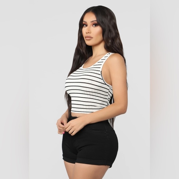 Top - Picture 4 of 5